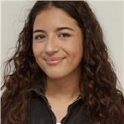 Profesora de cualquier materia que imparte clases particulares